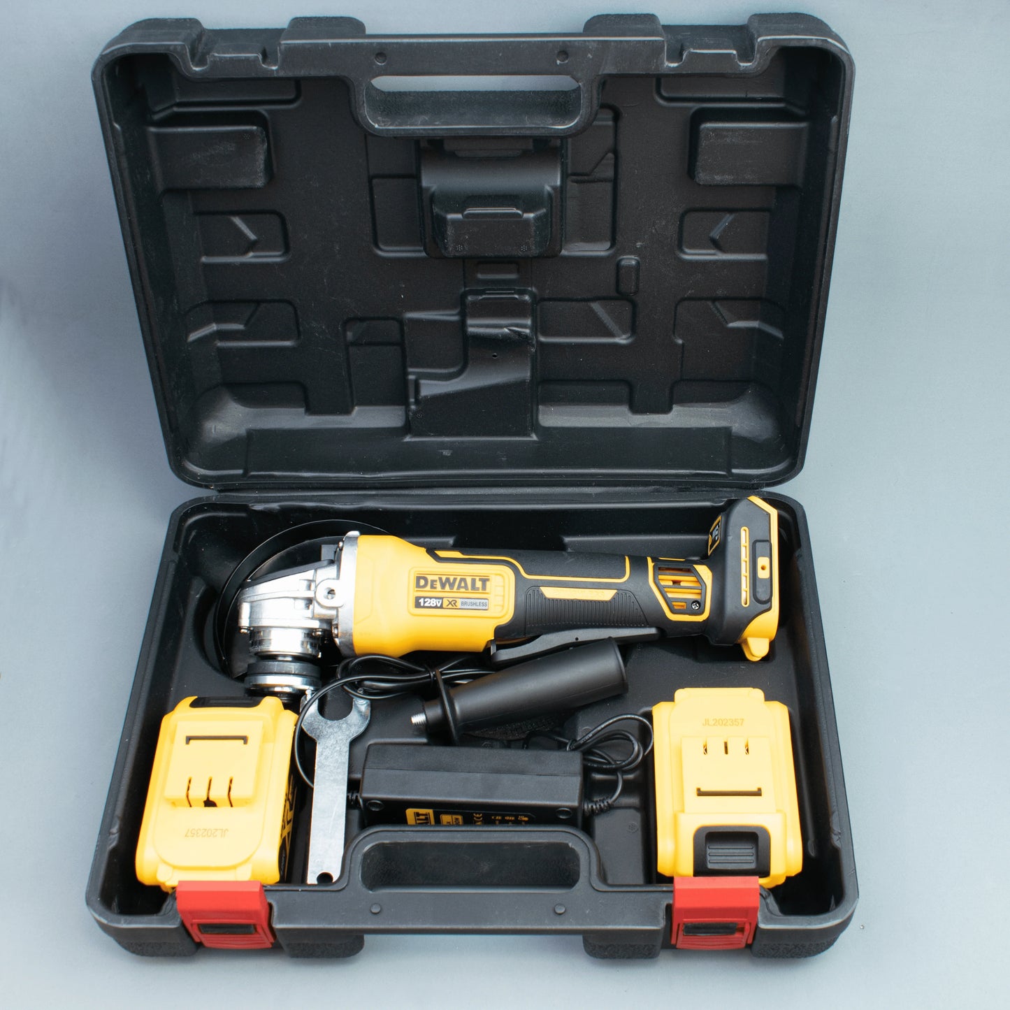 Pulidora Inalámbrica de Dw de 48V